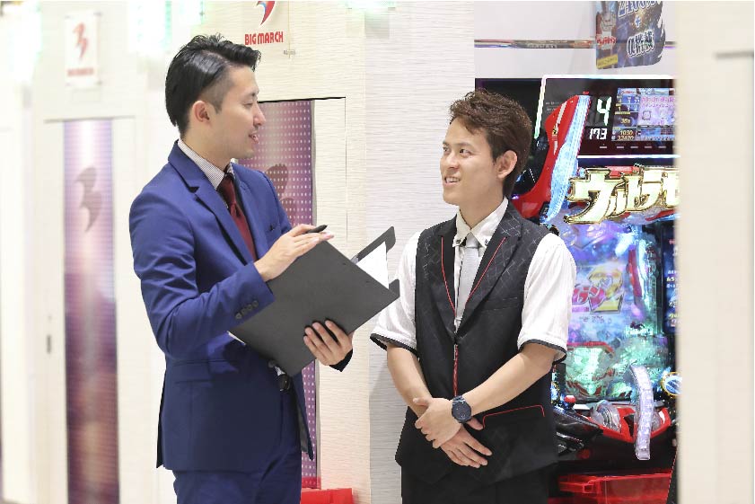 パチンコ店働くイメージ1